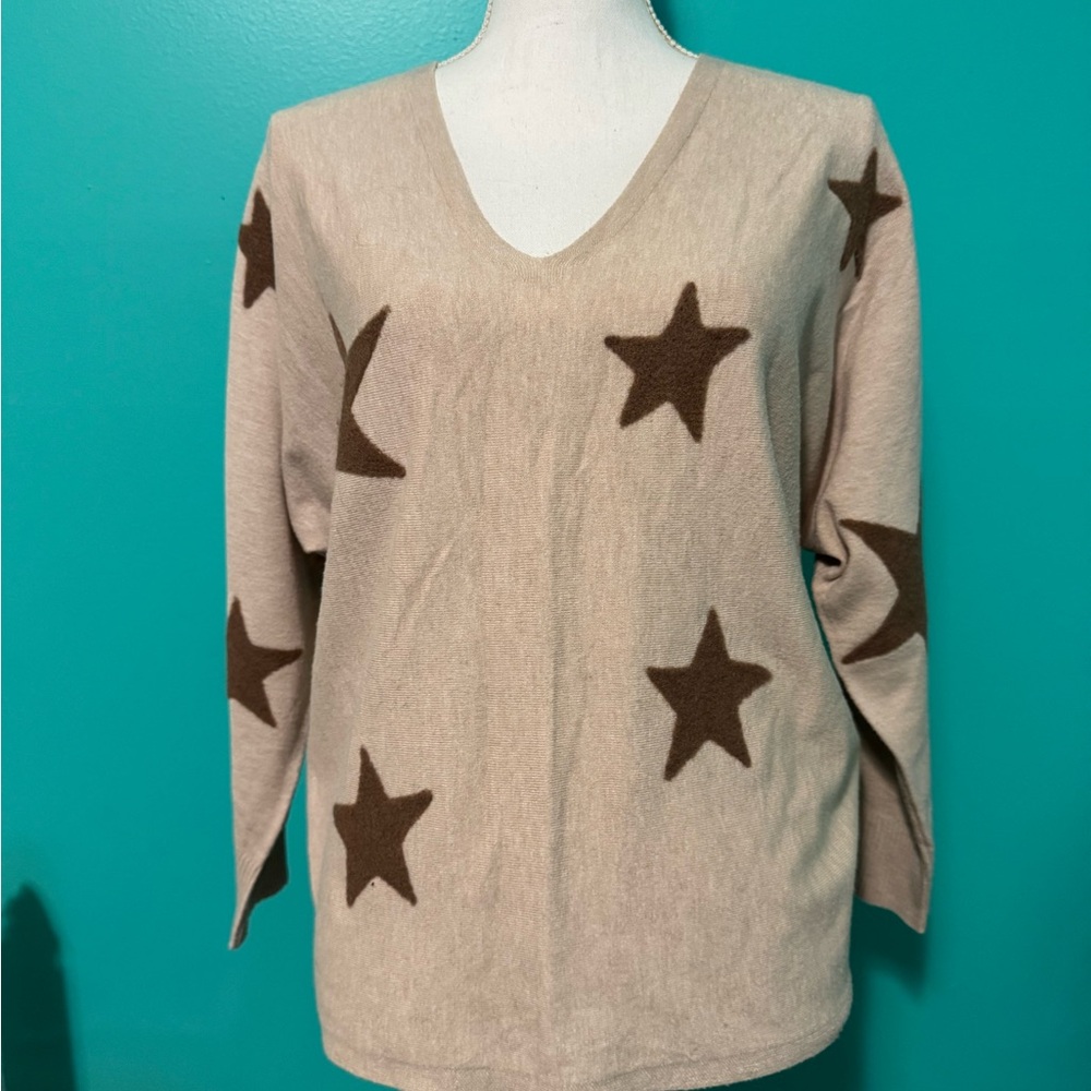 Elegant Beige Star Sweater